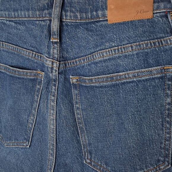 J. Crew Women's 10" Demi-Boot Crop Jean in Stone Street Wash size 28 - Picture 7 of 9